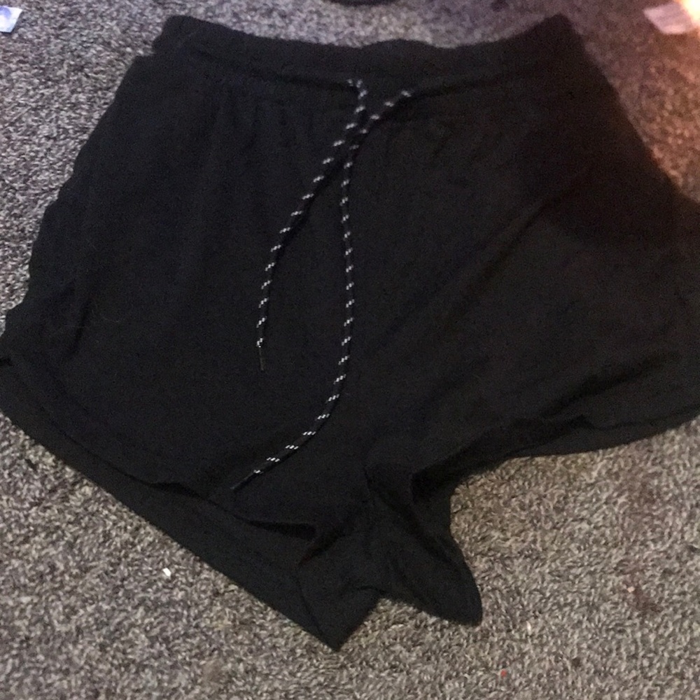 Black Open-side shorts